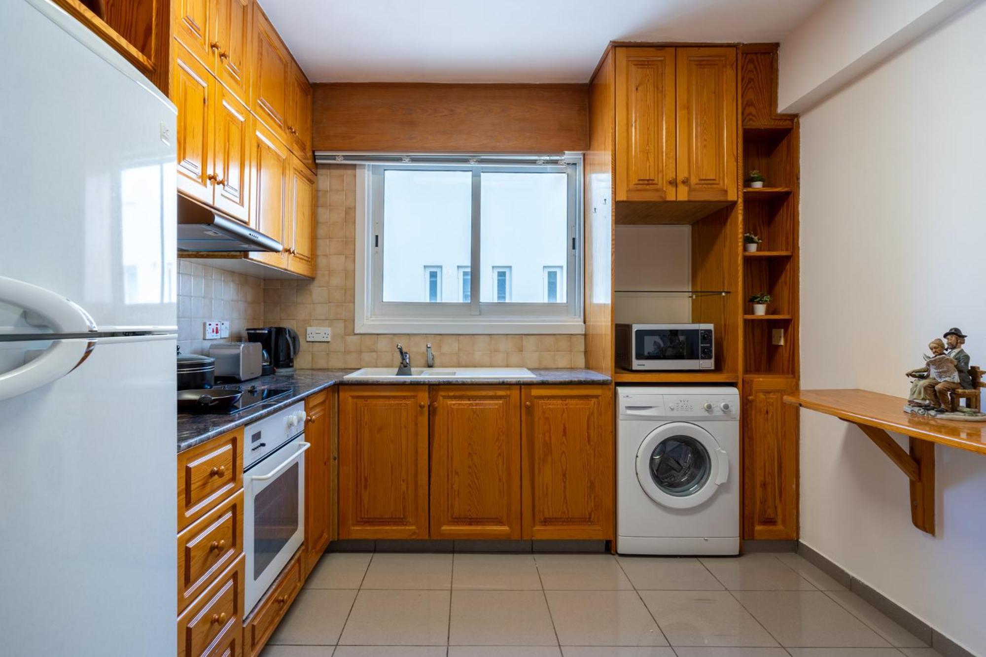 Jayde 2-Bedroom Apartment In Ларнака Экстерьер фото
